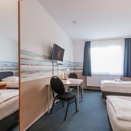 Hotel Cafe Galerie - Smart Tv - Free Parking Ґарбзен Екстер'єр фото