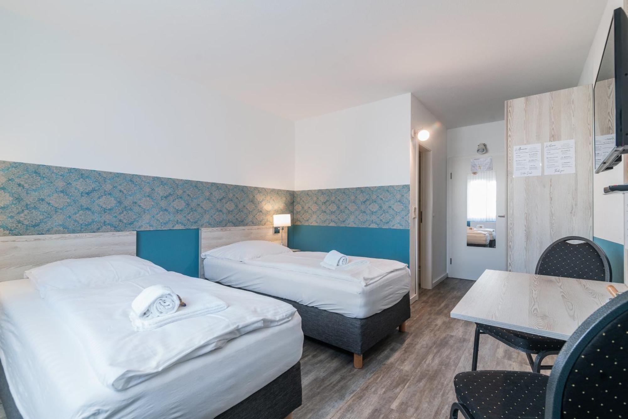 Hotel Cafe Galerie - Smart Tv - Free Parking Ґарбзен Екстер'єр фото