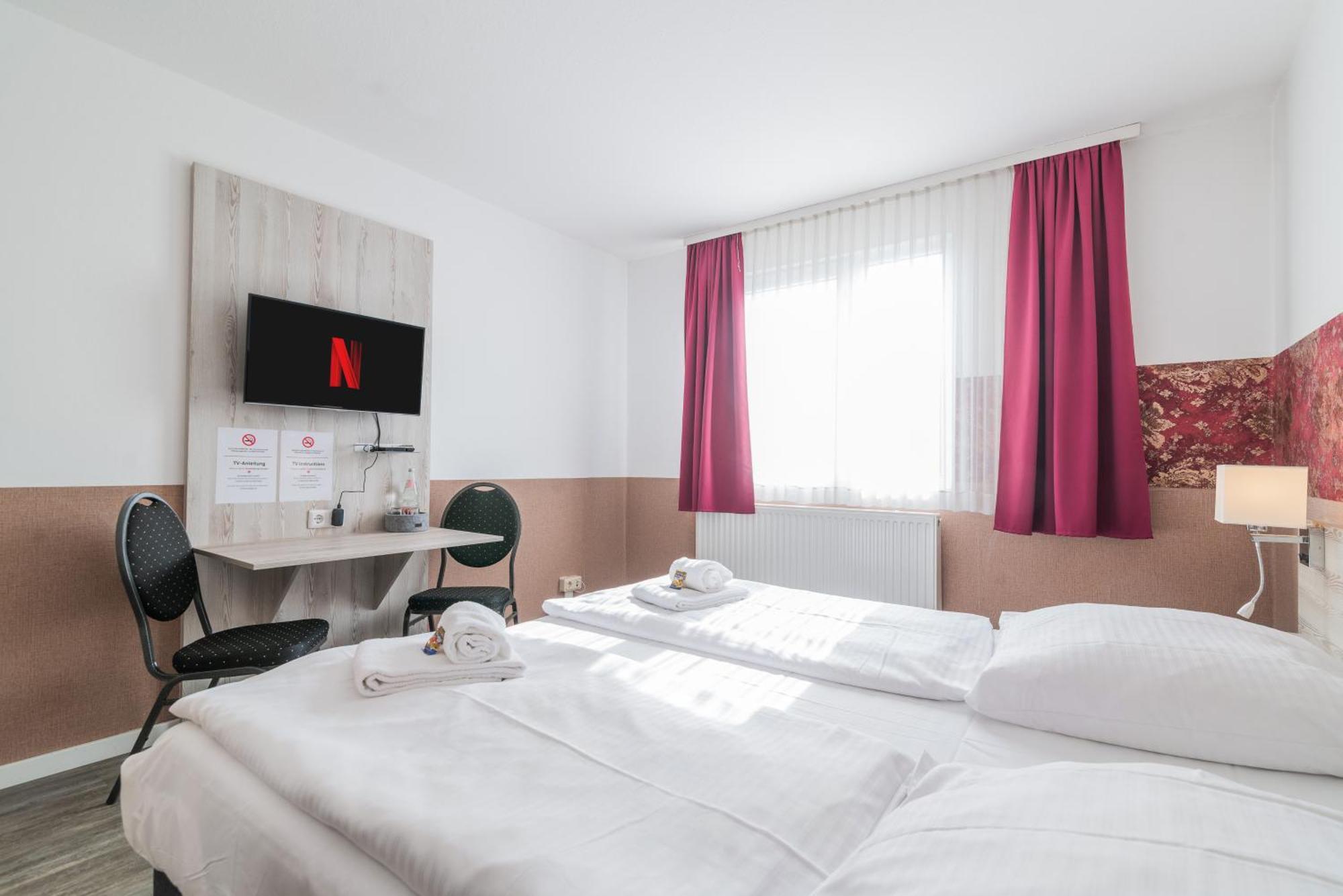 Hotel Cafe Galerie - Smart Tv - Free Parking Ґарбзен Екстер'єр фото